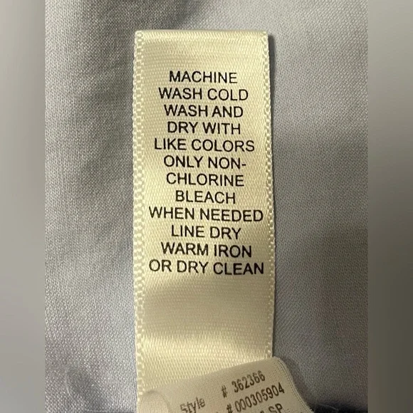 Banana Republic button up shirt. Baby blue. Size S - Picture 5 of 9